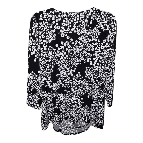 #222 Jennifer Lopez blouse NWT - Picture 5 of 5